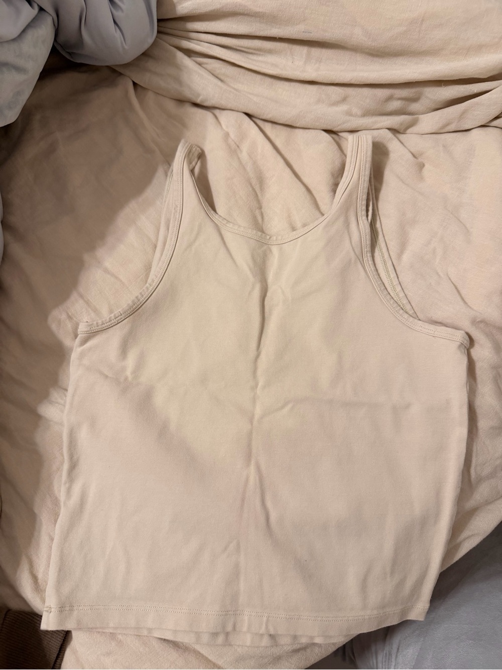 TNA Classic Scoop Neck Tank Top - Cream